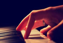 开云平台-《“红酒军团”利剑出鞘!伯恩利力斩水晶宫续写不败传奇》