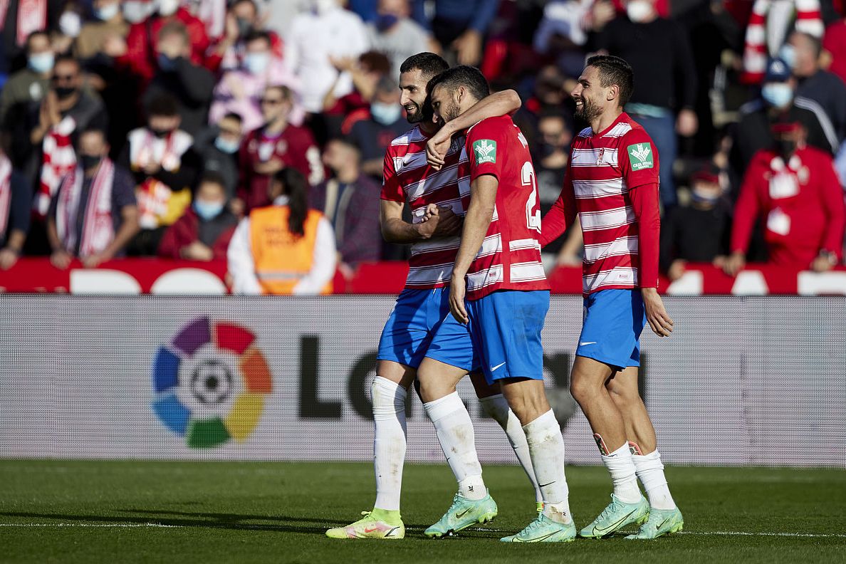 开云体育app-包含格拉纳达连败收场,亟需调整状态迎战强敌的词条