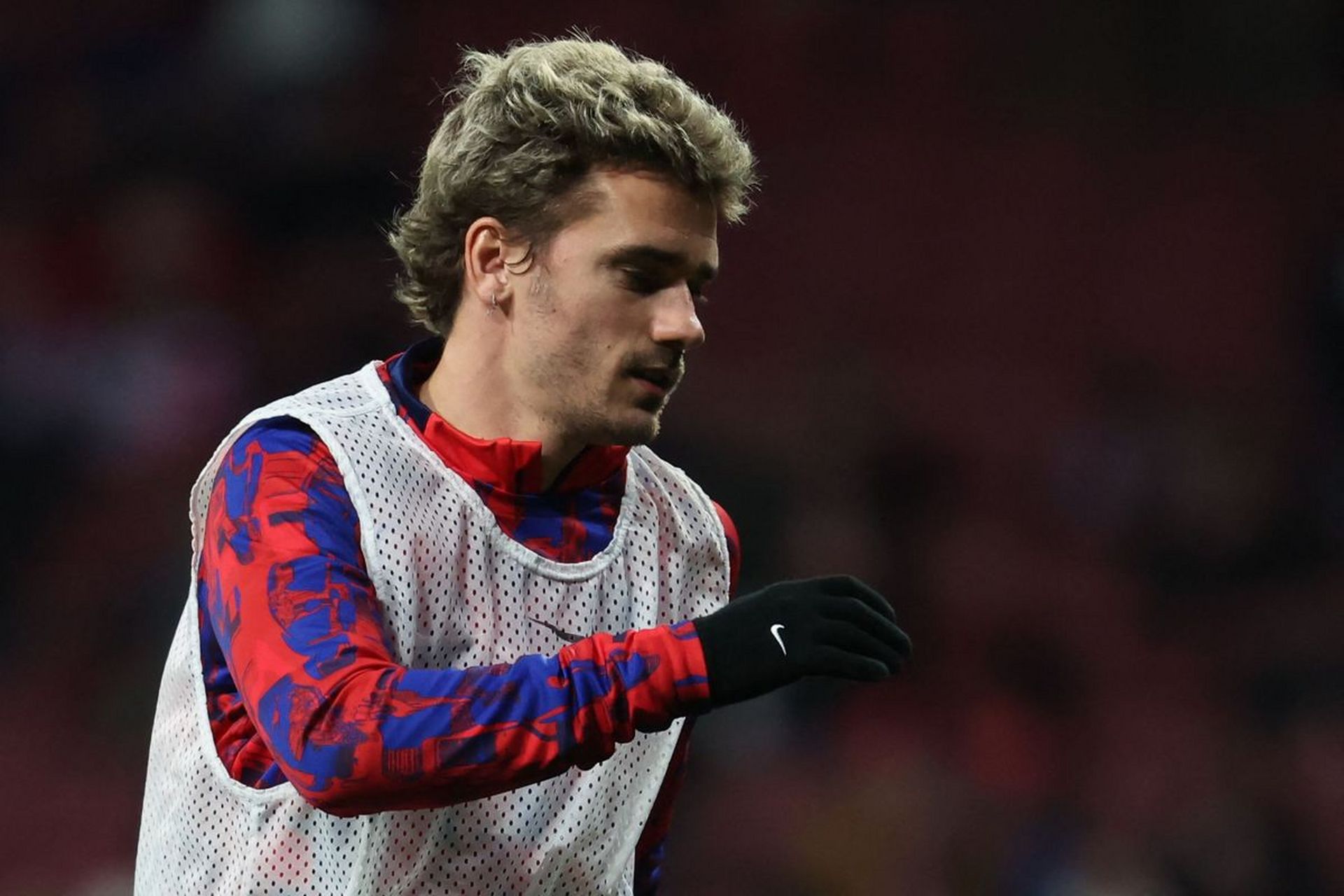 包含格拉纳达连败收场，亟需调整状态迎战强敌的词条