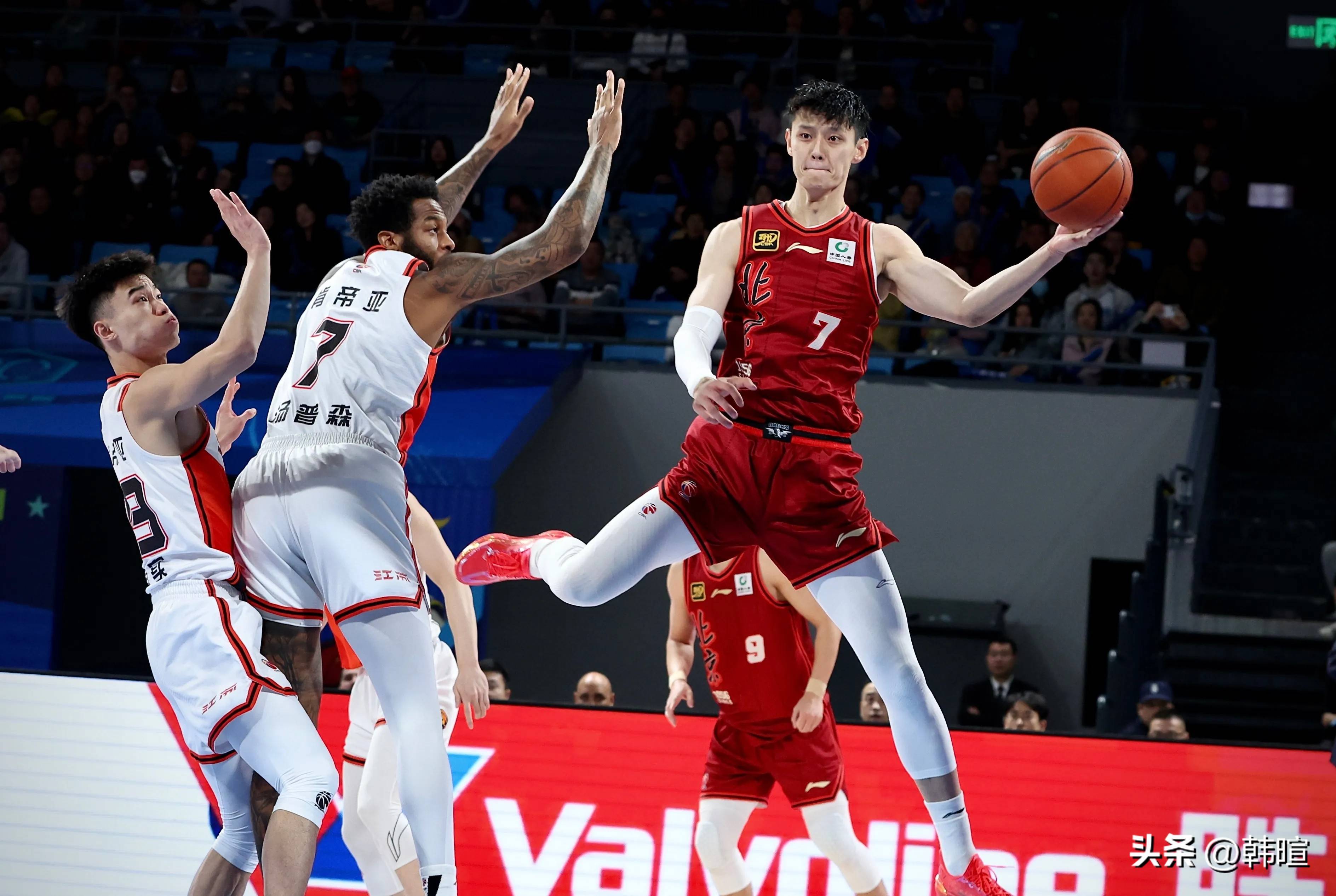 辽宁男篮遭遇困境,球队面临挑战 辽宁男篮遭遇困境,球队面临挑战