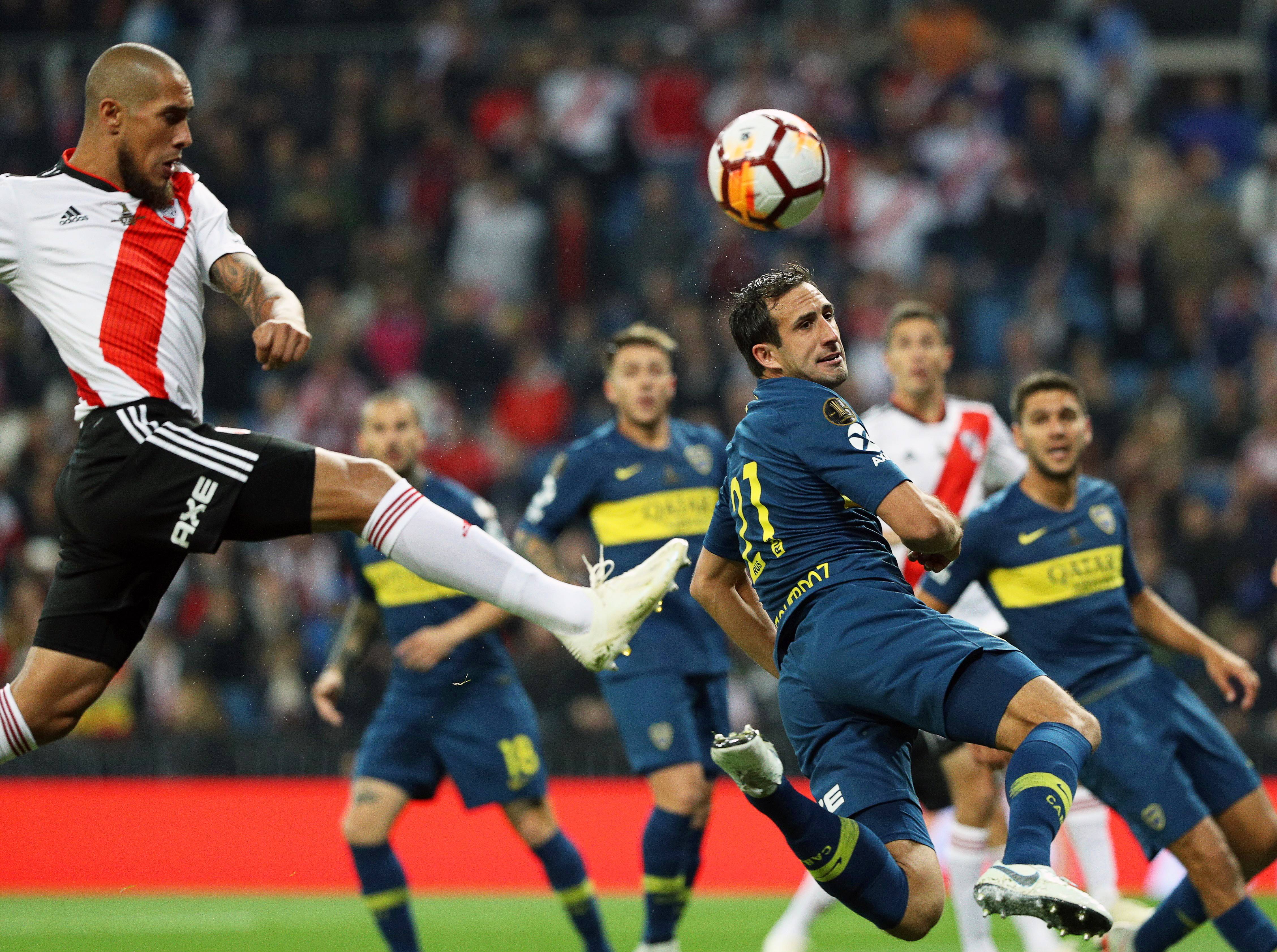 精彩的足球较量成为球迷瞩目焦点的简单介绍 精彩的足球较量成为球迷瞩目焦点的简单介绍