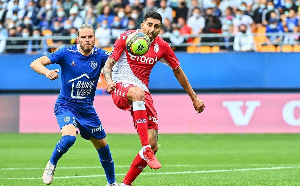 摩纳哥在客场迎战雷恩，双方将上演激烈对抗