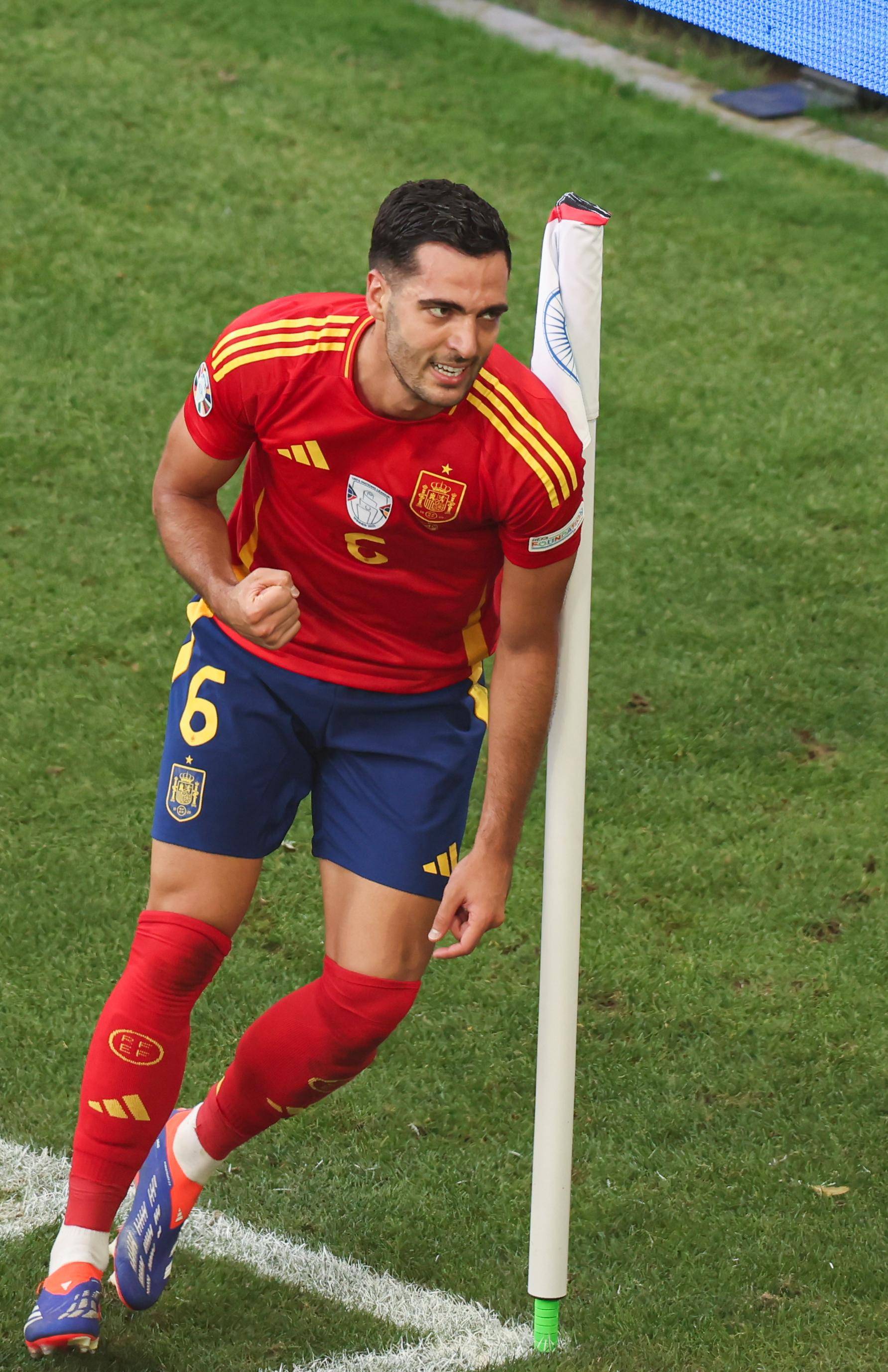 开云体育-西班牙国家队备战友谊赛，锻炼实战能力的简单介绍