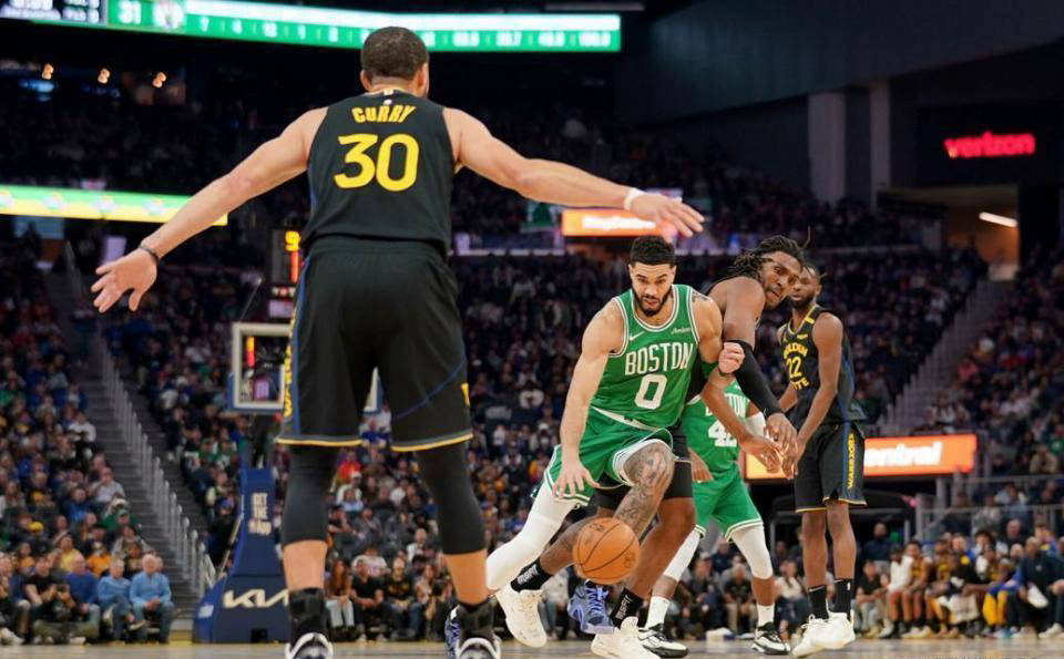 开云官网-关于勇士负于马刺：连败引发球队内部调整的信息