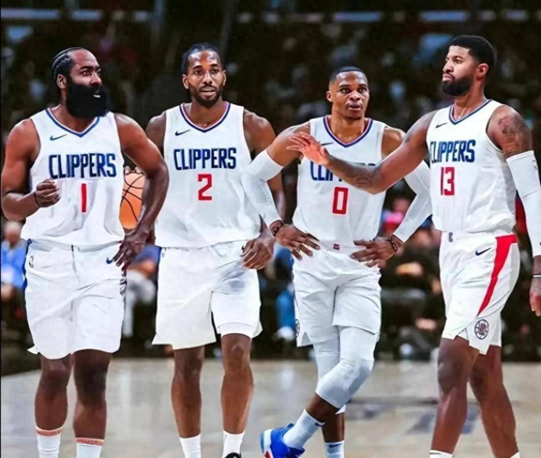 开云体育在线-关于快船队老将关键时刻发挥稳定，带领球队赢球的信息