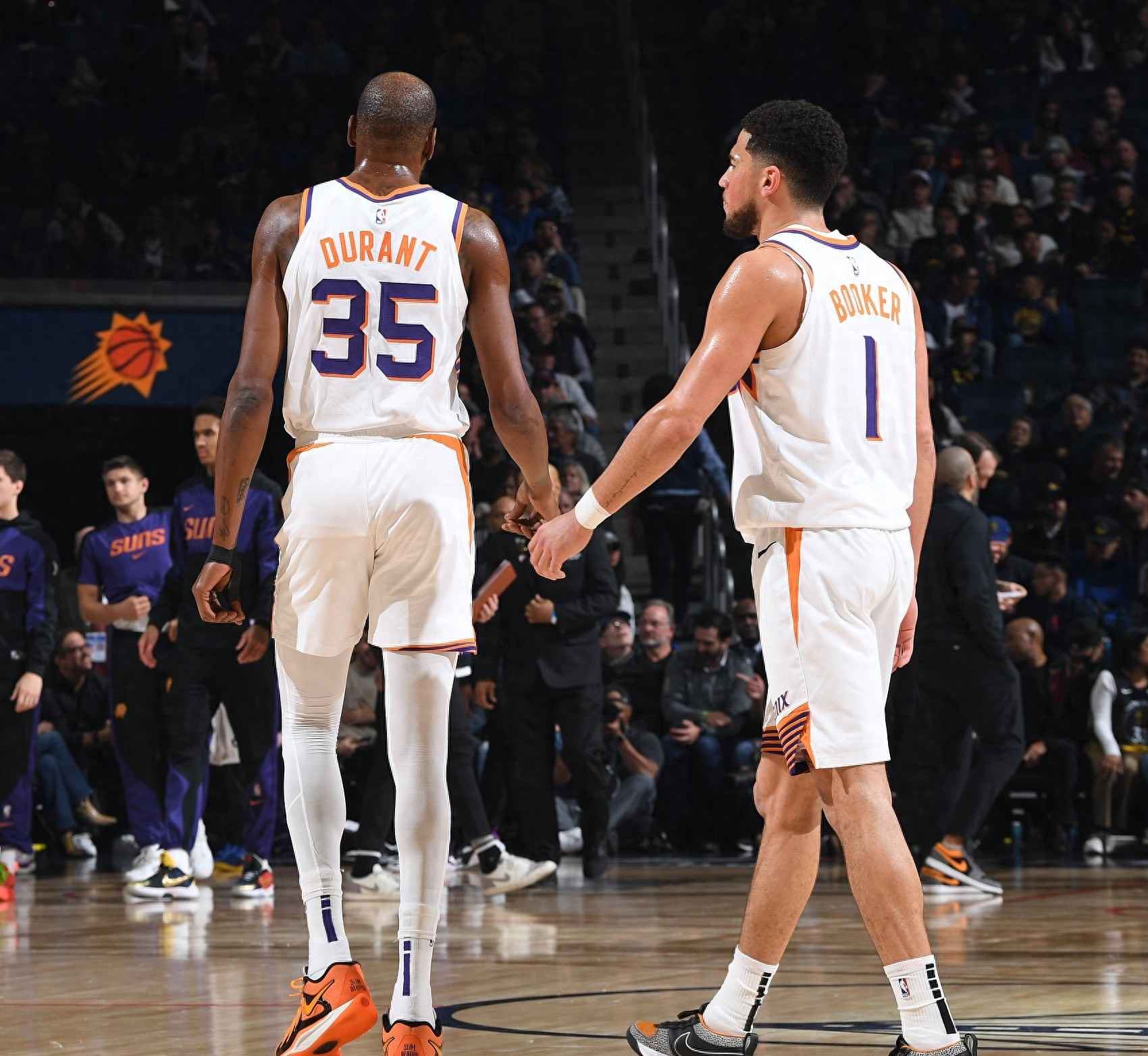 开云体育官方网站-太阳新星勇夺胜利，布克表现不俗的简单介绍