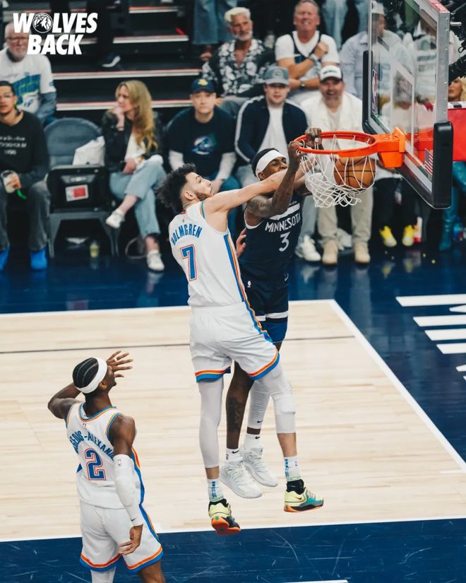 森林狼队士气低迷,急需换帅重振军心的简单介绍 森林狼队士气低迷,急需换帅重振军心的简单介绍