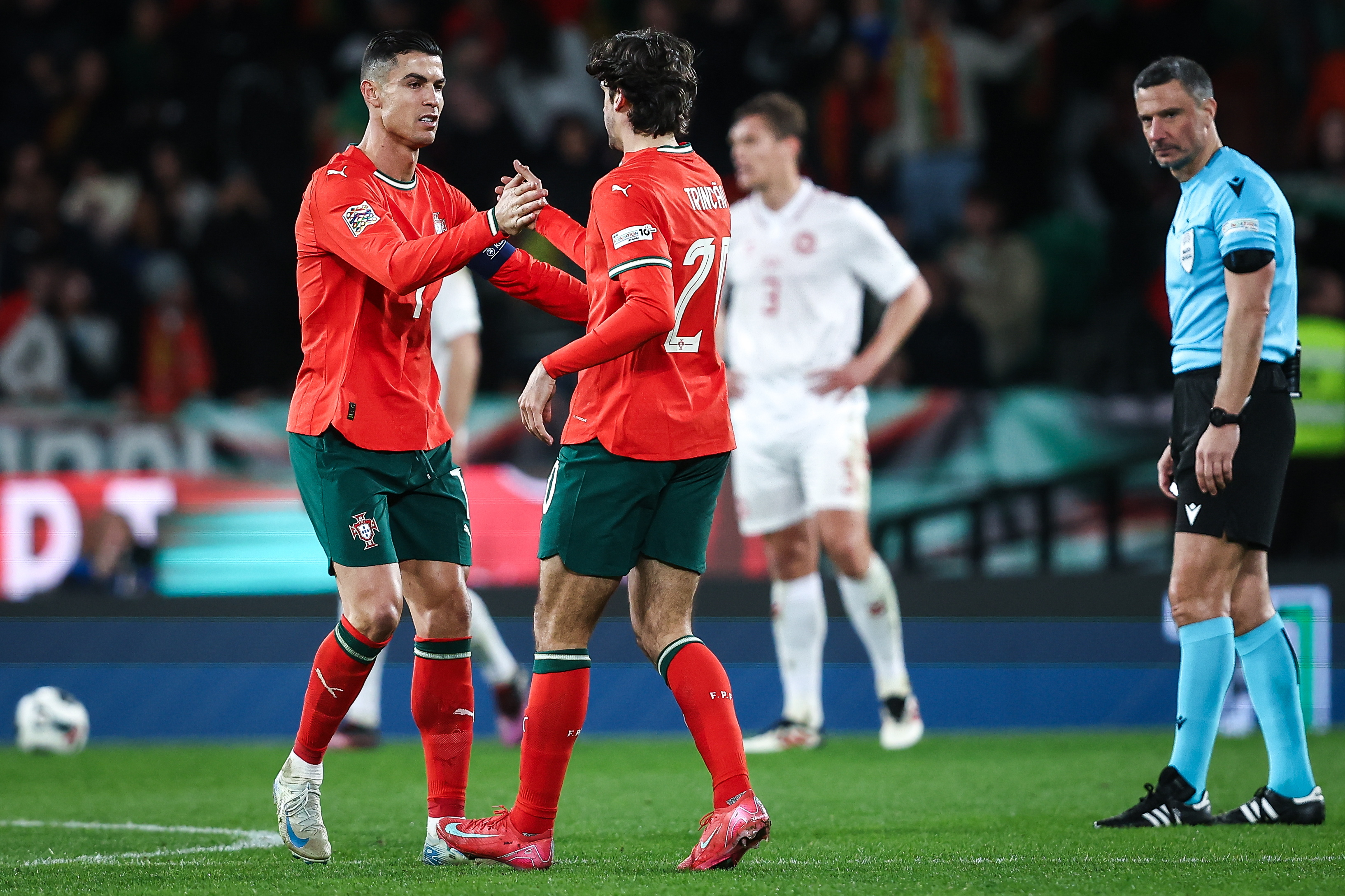 葡萄牙队遭逢失败,欧预赛前途未卜的简单介绍 葡萄牙队遭逢失败,欧预赛前途未卜的简单介绍