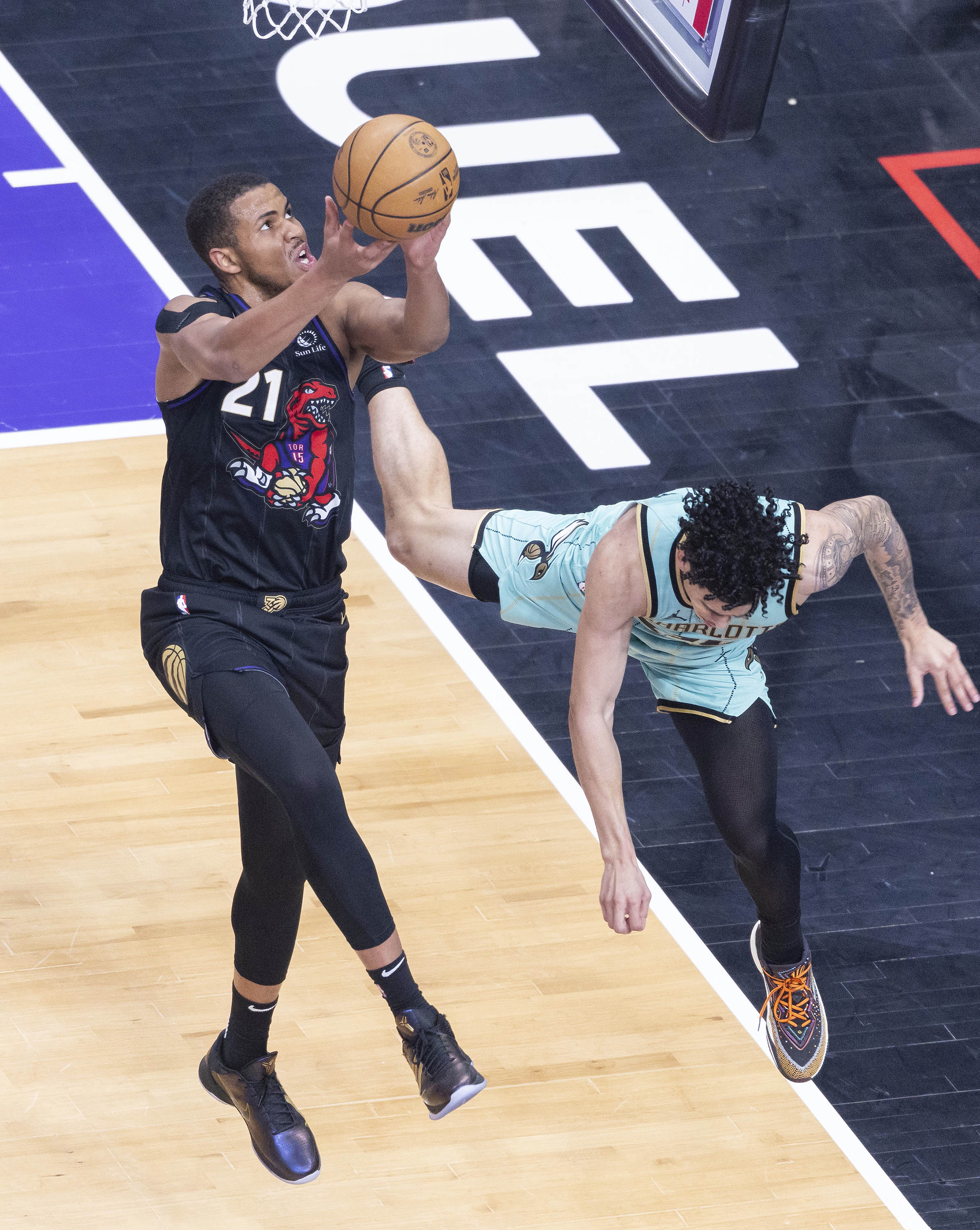 开云平台-猛龙队在加时赛中战胜太阳，止步连败