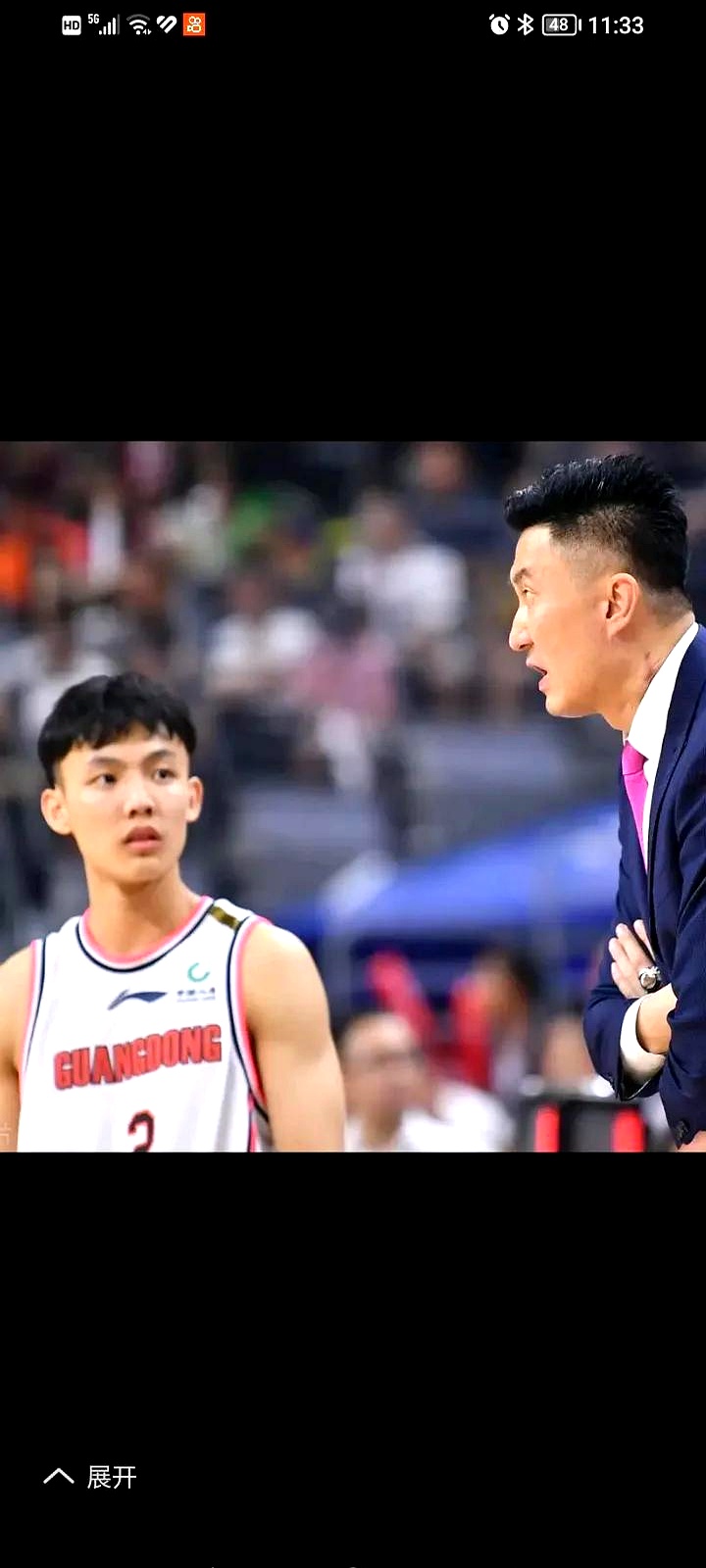 弗赖堡队长大放异彩,带领球队取得胜利 弗赖堡队长大放异彩,带领球队取得胜利