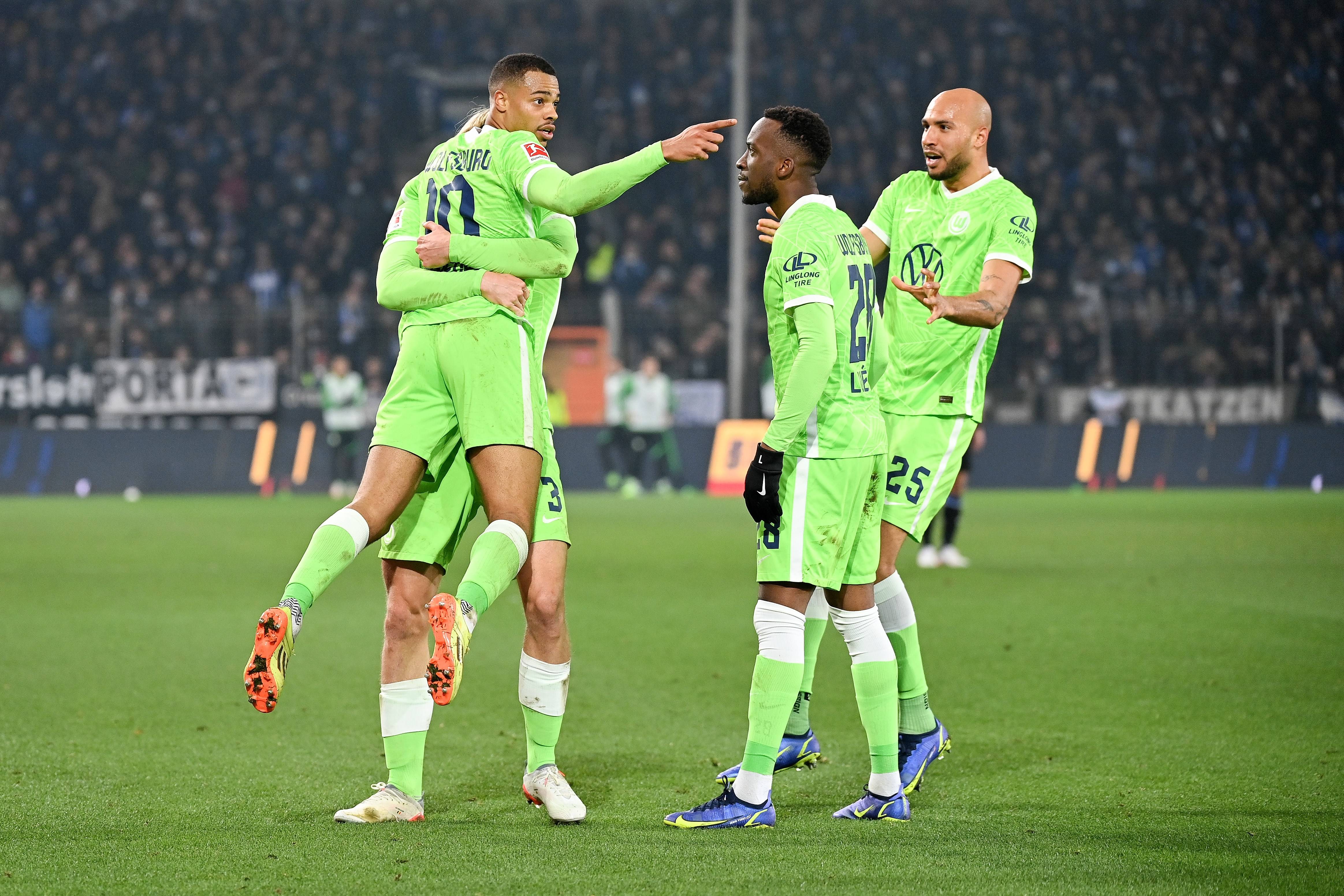 德甲重磅对决:德布劳内迎战国足,表现神勇 德甲重磅对决:德布劳内迎战国足,表现神勇