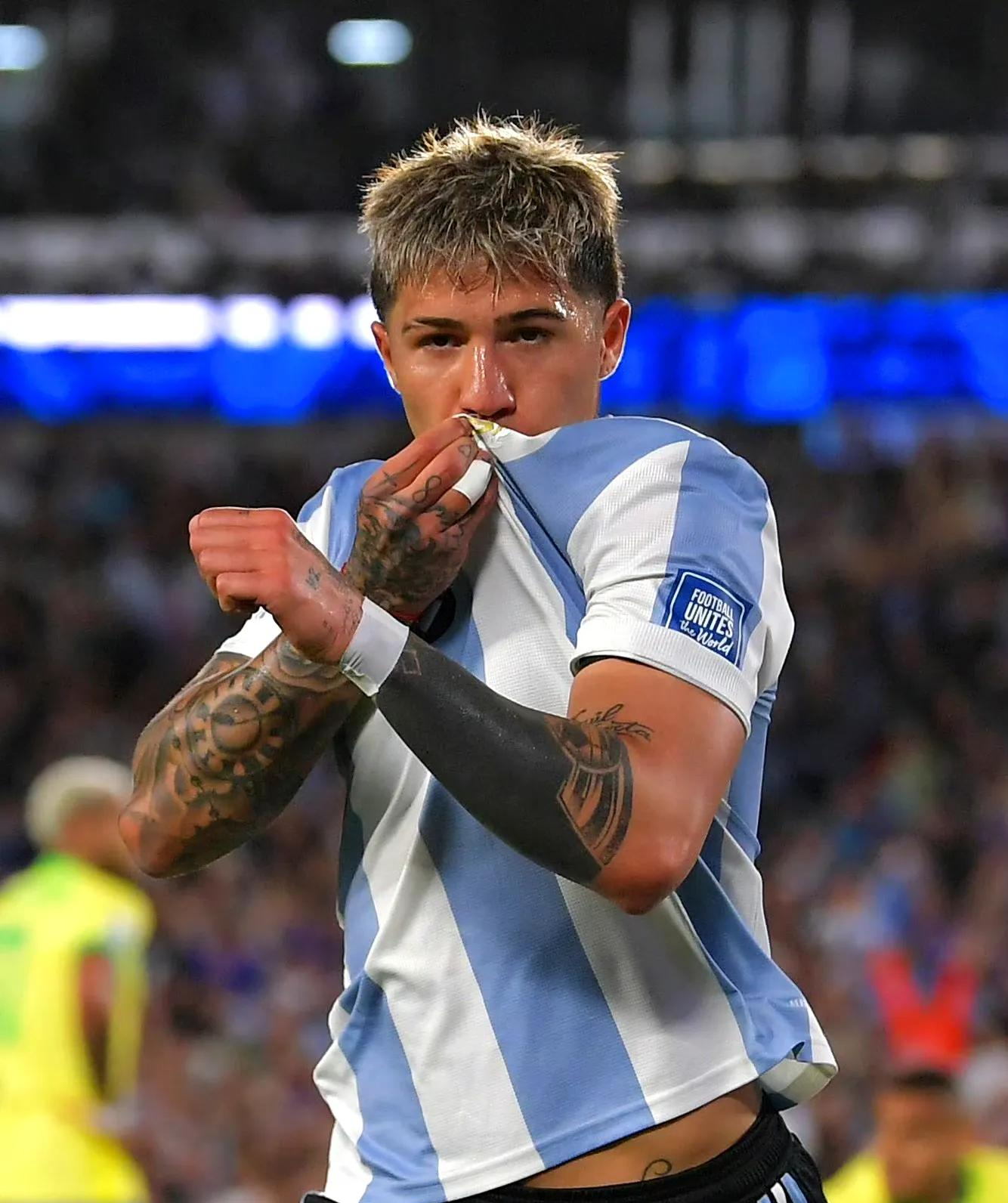 开云体育登录-南美洲巨人巴西轻取巴拉圭破门