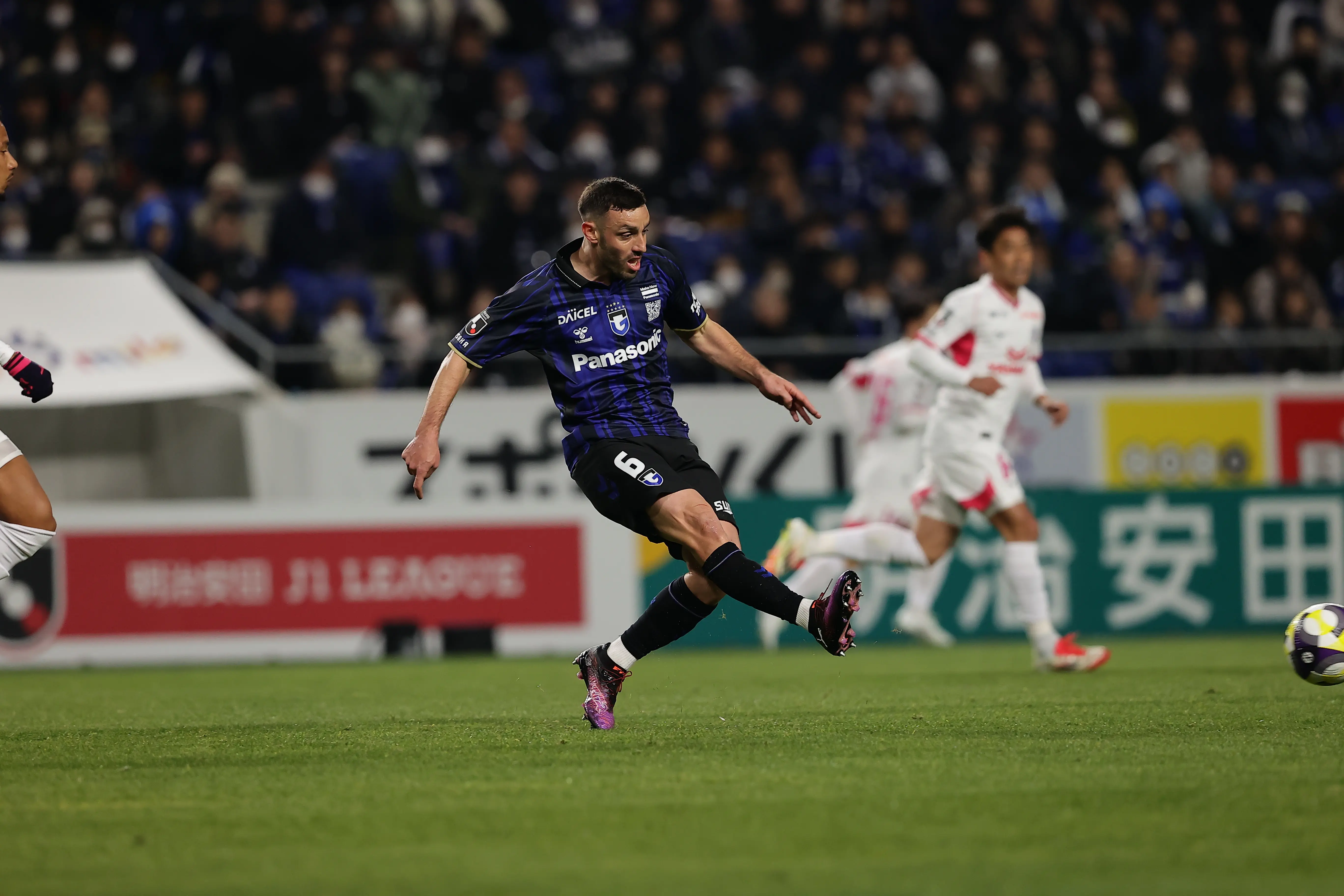 开云APP-大阪樱花惊艳出场，晋级先锋!