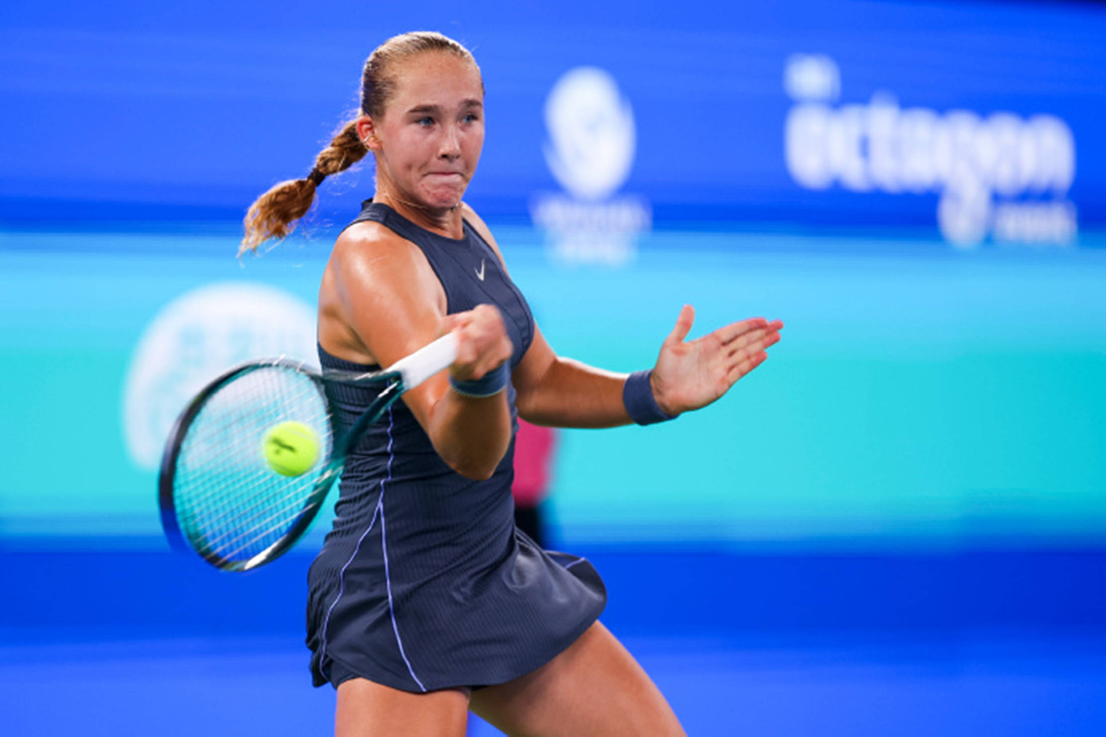 英国网球队横扫德国网球队,德约科维奇制霸全场的简单介绍 英国网球队横扫德国网球队,德约科维奇制霸全场的简单介绍