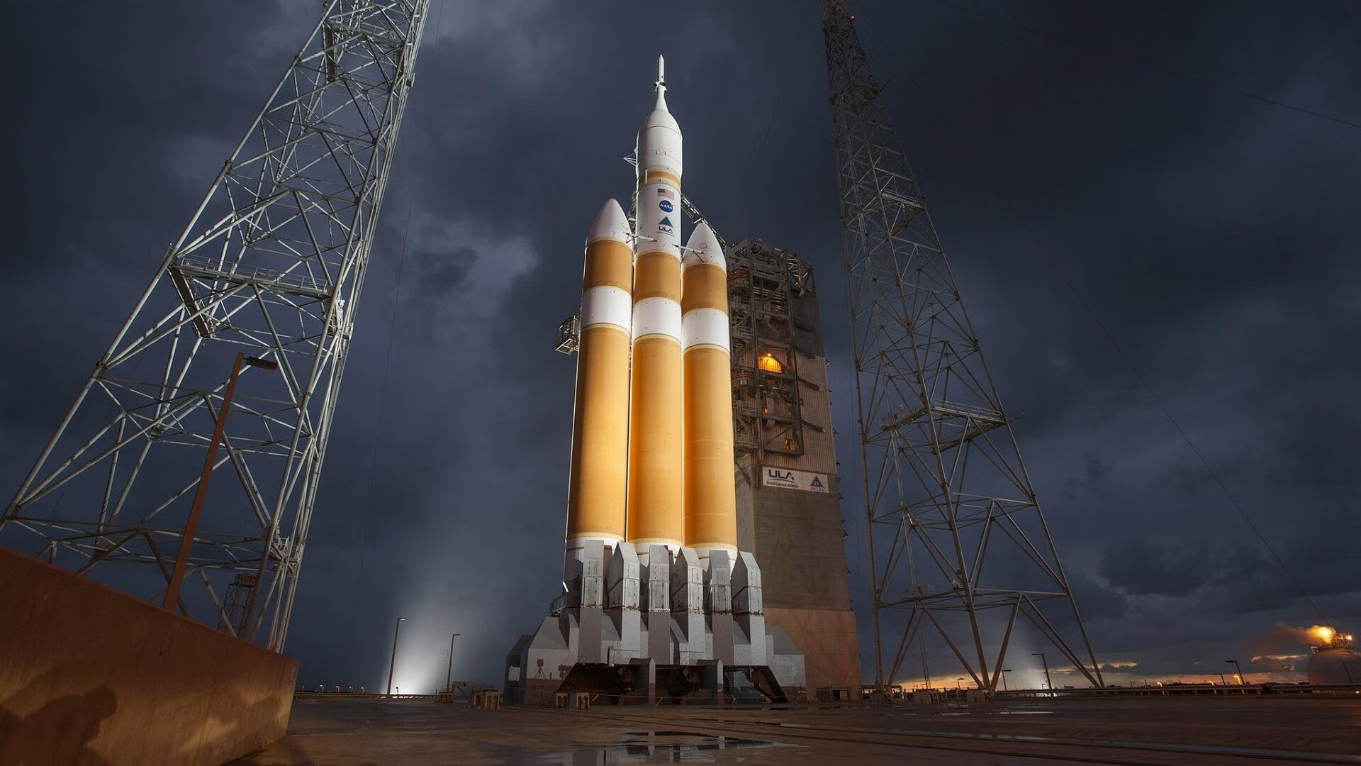 开云体育-东方铁壁与孤胆英雄，当团队淬炼的火焰照亮个人主义的星空