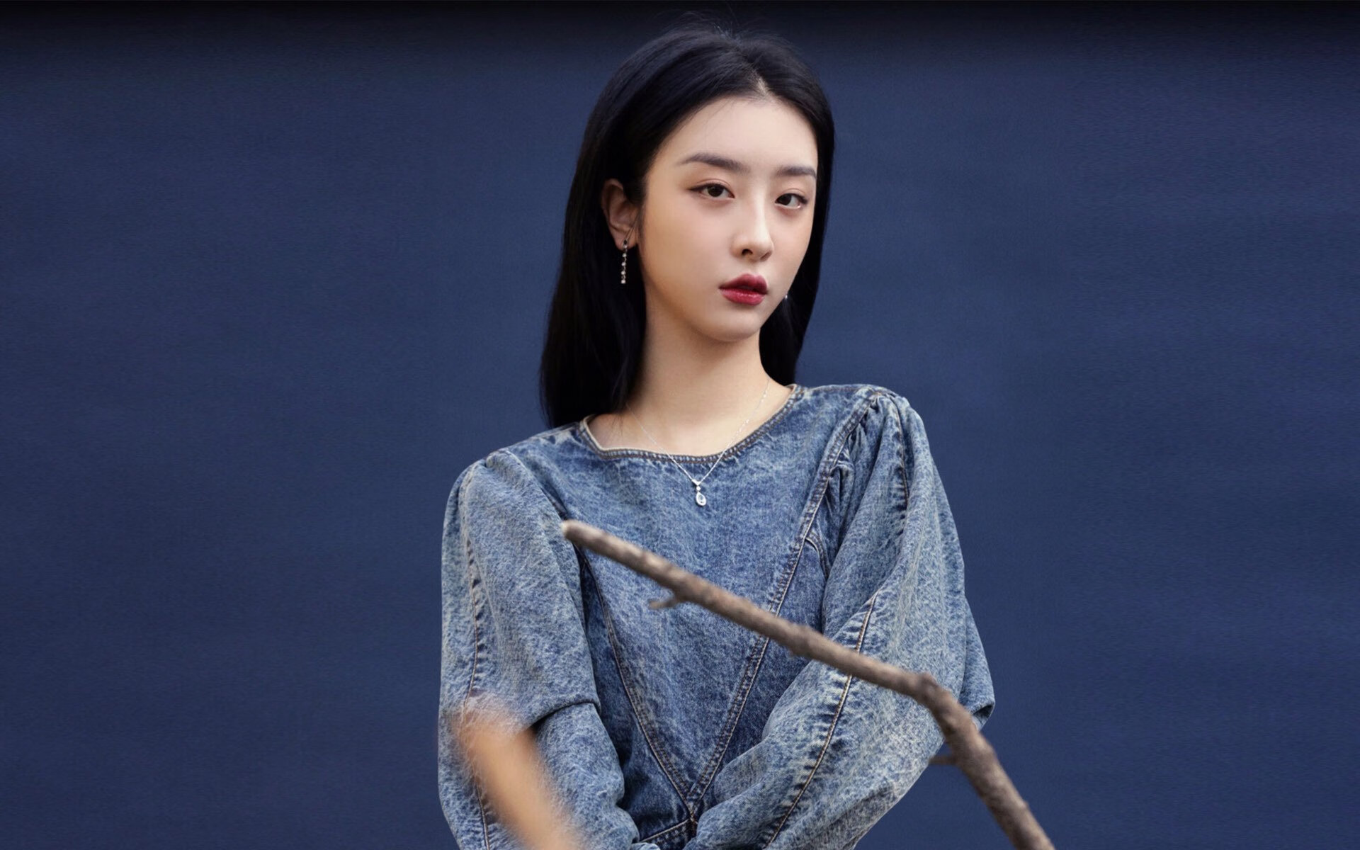 开云体育-新王登基，佩德里爆发与塞内加尔制霸安哥拉的体育启示录