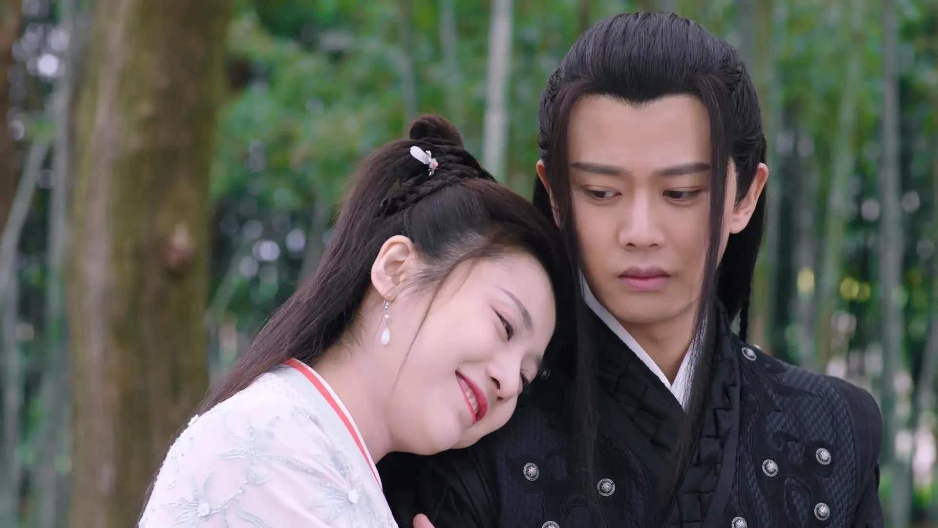 哈利伯顿魔法时刻撕裂防线，黄蜂末节逆转猎鹰诠释团队韧性