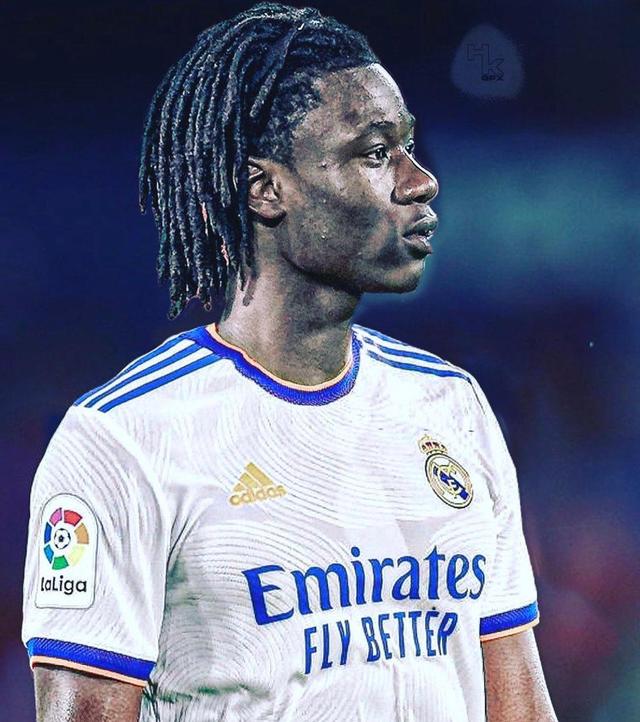 开云体育app-英超争冠之夜，卡马文加数据全面爆炸