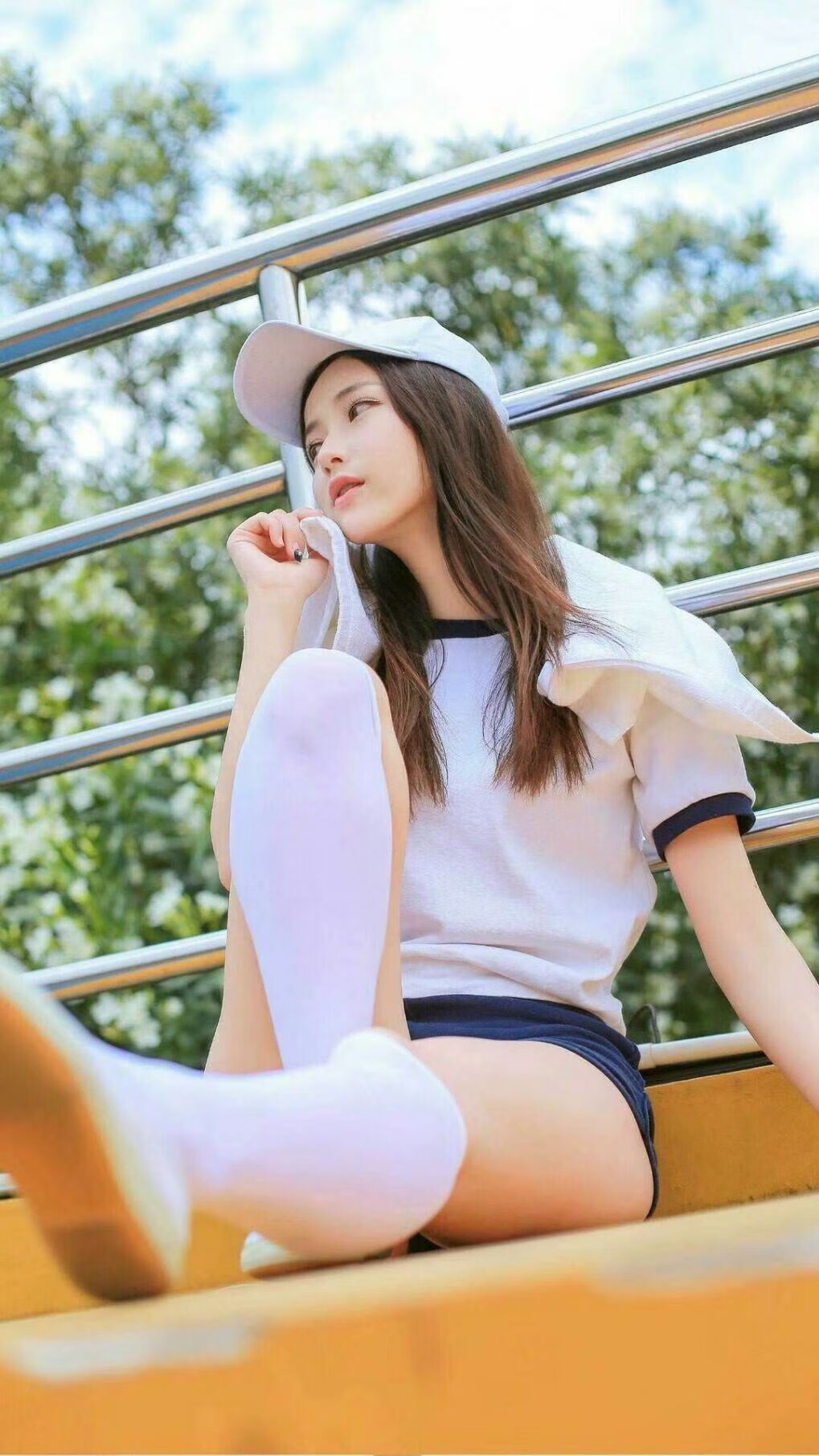 开云APP-布克0.9秒绝杀！快船逆袭热火，关键先生诞生