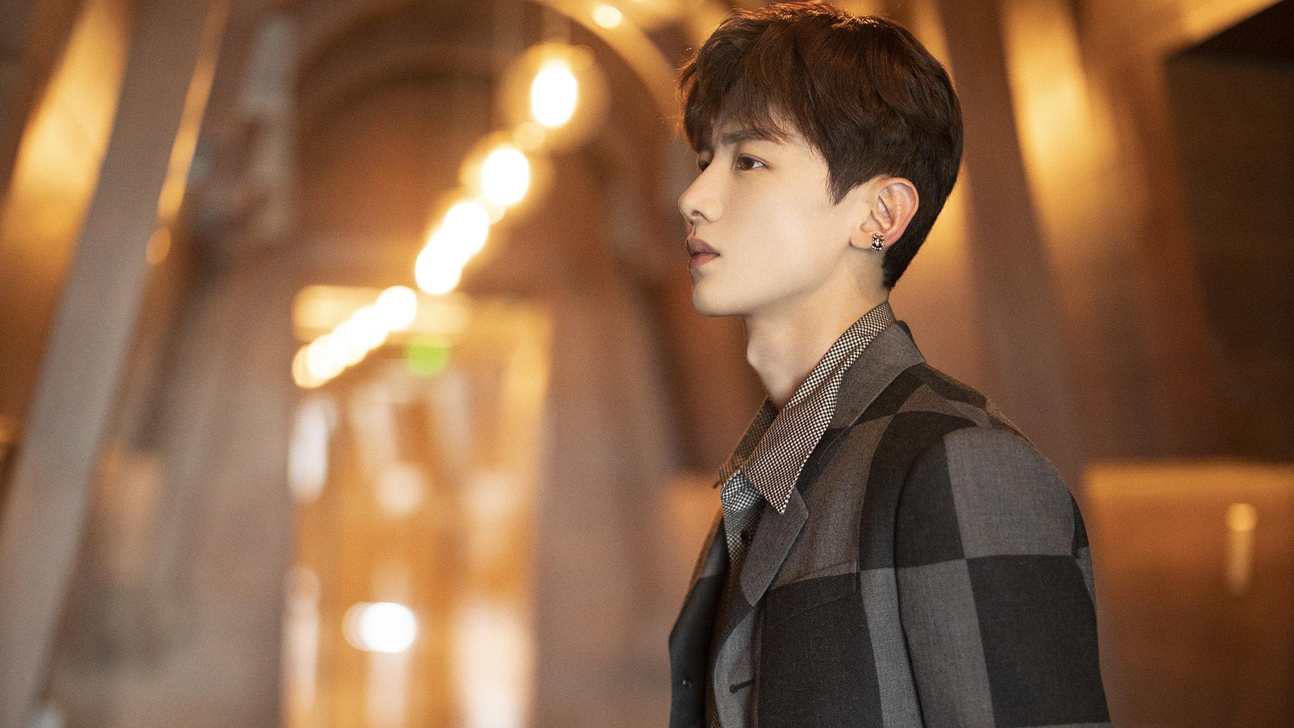 戈贝尔教科书级防守锁定胜局，勇士末节逆转力克广东队